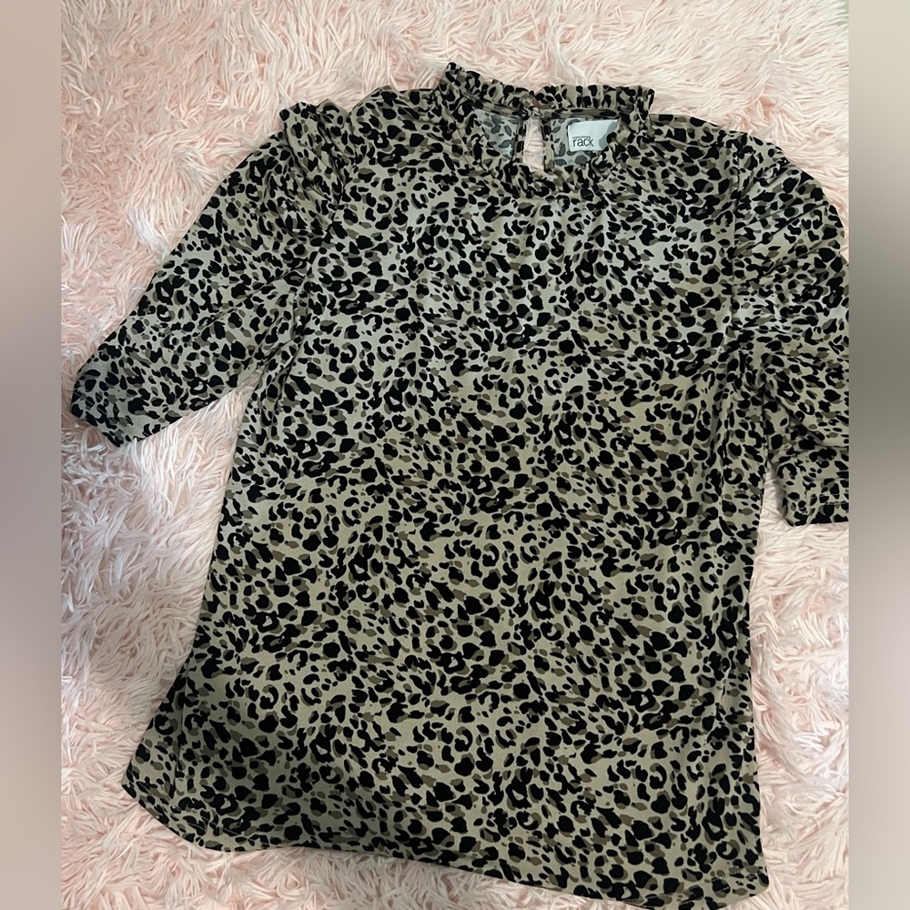 Vocal Leopard Print Short Sleeve Blouse in Taupe/Black